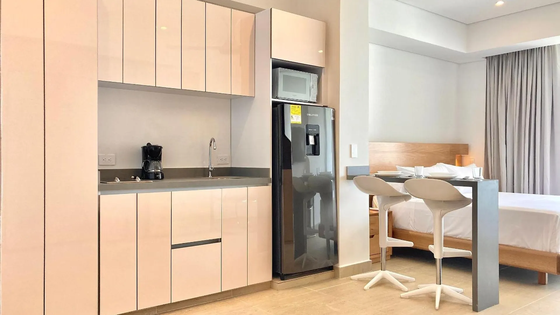 Cb1223 Suite En Crespo Frente Al Mar 10Min Centro Cartagena Apartment